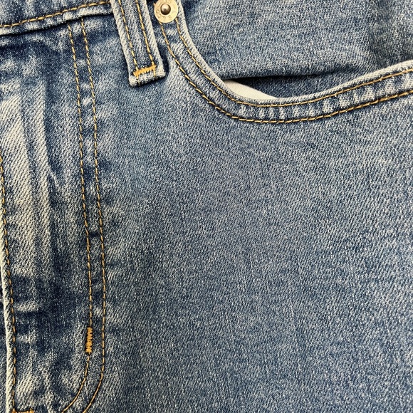 Levi's High Rise Blue Jeans - Picture 3 of 7